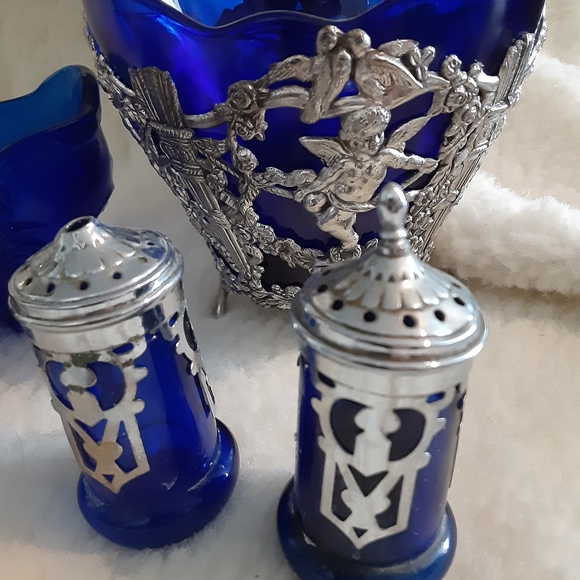 Cobalt Blue glass with silver metal - Picture 2 of 11